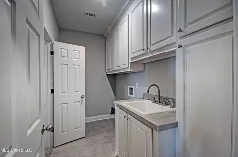 168 Chartleigh Cir, Canton, MS 39046 photo 17