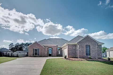 168 Chartleigh Cir, Canton, MS 39046 photo 2