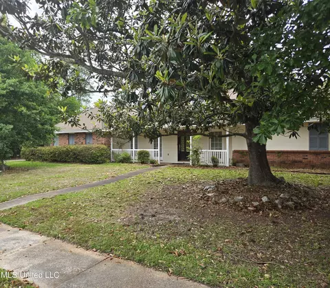 101 Reservation Dr, Gulfport, MS 39503