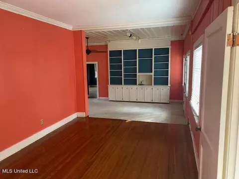 Living - 1200 St Ann Street St, Jackson, MS 39202 photo 4 of 5