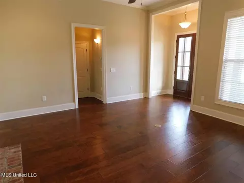 Living - 111 Wagner Way, Madison, MS 39110 photo 3 of 3