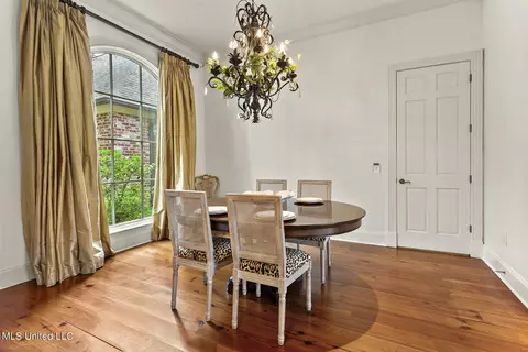 Dining - 551 Twin Cedars Dr, Madison, MS 39110 photo 1 of 3