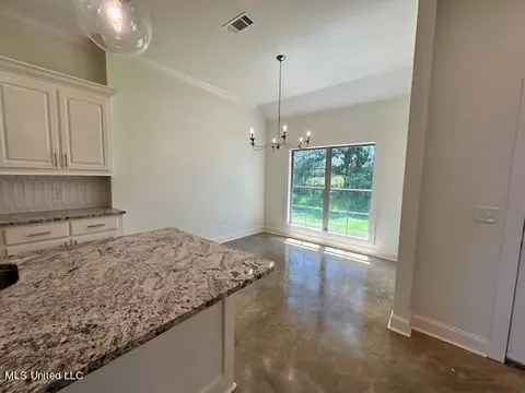 Dining - 102 Porter Rdg, Canton, MS 39046 photo 1 of 2
