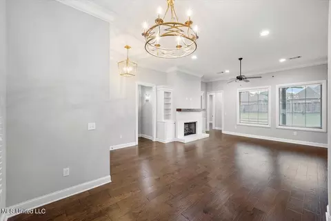 Living - 101 Camden Cv, Madison, MS 39110 photo 1 of 3