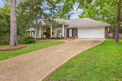 106 Honey Locust Ct, Madison, MS 39110