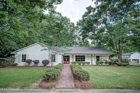 110 Magna Carta Pl, Jackson, MS 39211