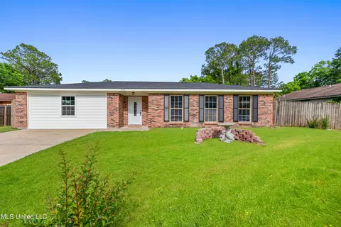 2512 San Lorenzo, Gautier, MS 39553