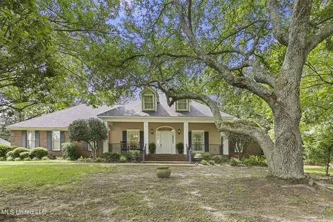 31 Avery Cir, Jackson, MS 39211