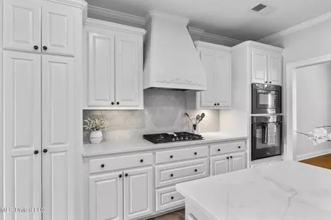 Kitchen - 306 Westminster Ct, Brandon, MS 39047 photo 4 of 9