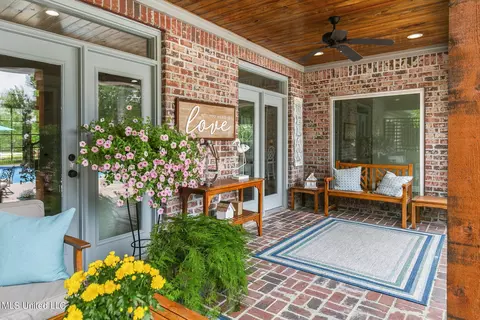 Exterior - 306 Westminster Ct, Brandon, MS 39047 photo 6 of 27