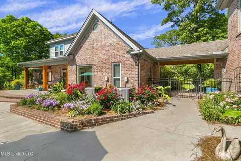 Exterior - 306 Westminster Ct, Brandon, MS 39047 photo 16 of 27