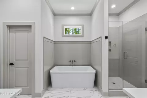 Bath - 105 Griffis Ln, Madison, MS 39110 photo 1 of 6