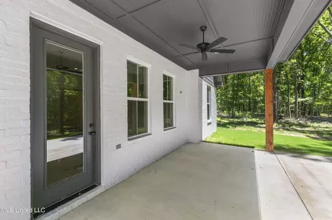 Exterior - 105 Griffis Ln, Madison, MS 39110 photo 7 of 13