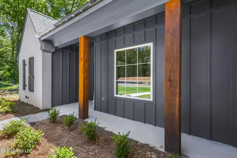 Exterior - 105 Griffis Ln, Madison, MS 39110 photo 6 of 13