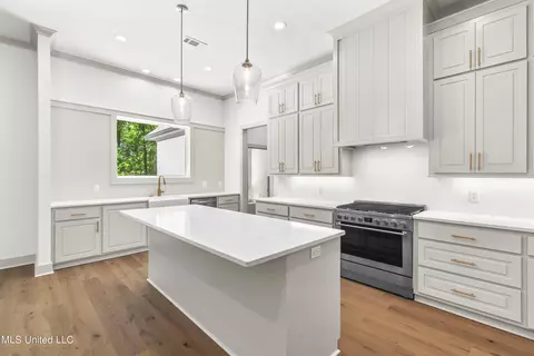 Kitchen - 105 Griffis Ln, Madison, MS 39110 photo 1 of 3