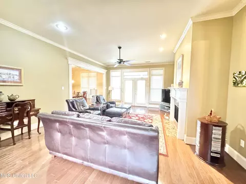 1157 Lake View Dr, Hernando, MS 38632 photo 9