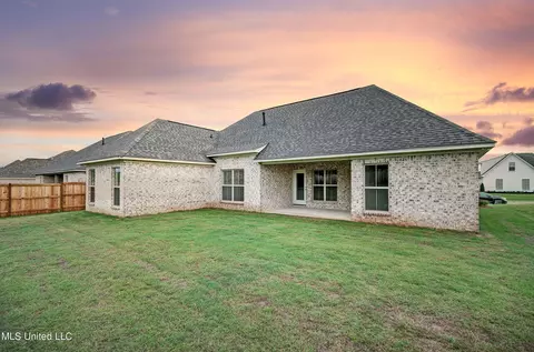 Exterior - 208 Baleigh Dr #LOT 5, Canton, MS 39046 photo 4 of 4