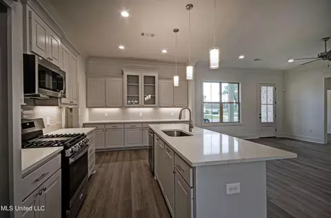 Kitchen - 208 Baleigh Dr #LOT 5, Canton, MS 39046 photo 2 of 2