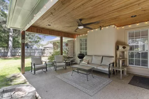 Exterior - 104 Ashton Cv, Madison, MS 39110 photo 2 of 4