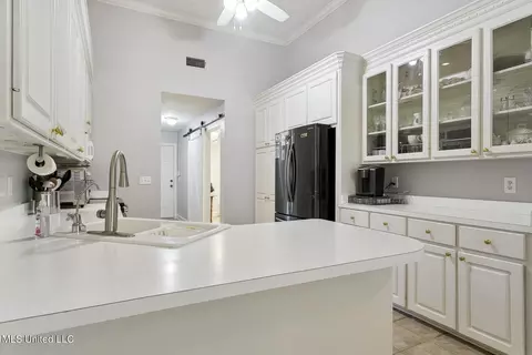 Kitchen - 104 Ashton Cv, Madison, MS 39110 photo 2 of 5