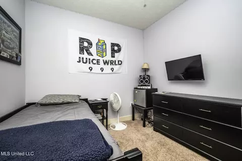 Bedroom - 513 Mccluer Rd, Jackson, MS 39212 photo 2 of 6