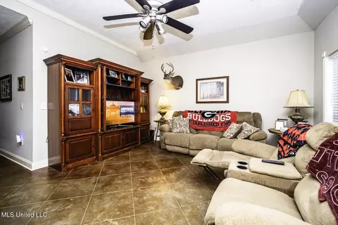 Living - 513 Mccluer Rd, Jackson, MS 39212 photo 1 of 1