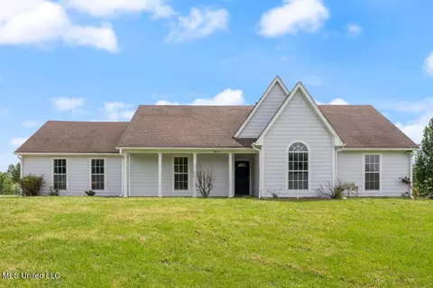 5896 Honey Oak Dr, Hernando, MS 38632