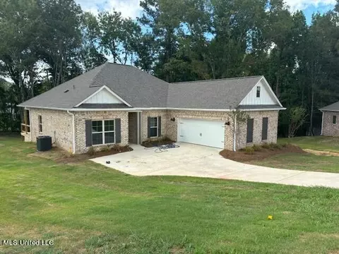 66 Canebrake Ct, Clinton, MS 39056
