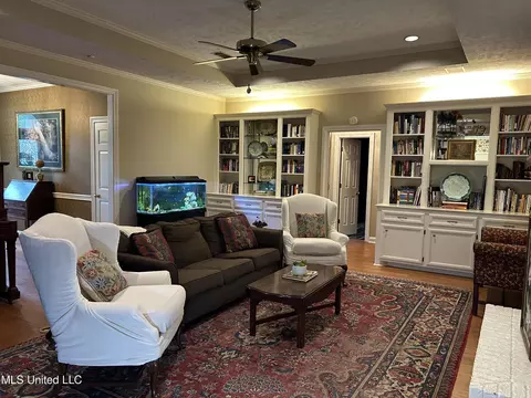 Living - 503 Pinecrest Pl, Madison, MS 39110 photo 2 of 3