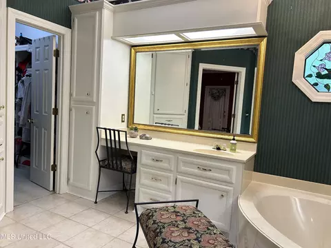 Bath - 503 Pinecrest Pl, Madison, MS 39110 photo 3 of 7