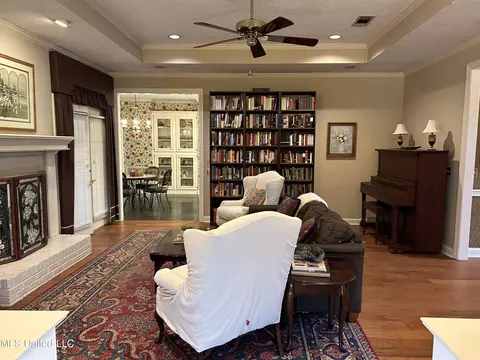 Living - 503 Pinecrest Pl, Madison, MS 39110 photo 3 of 3