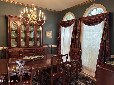 Dining - 503 Pinecrest Pl, Madison, MS 39110 photo 2 of 4