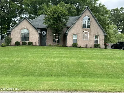 3938 Forrest Park Cv, Horn Lake, MS 38637