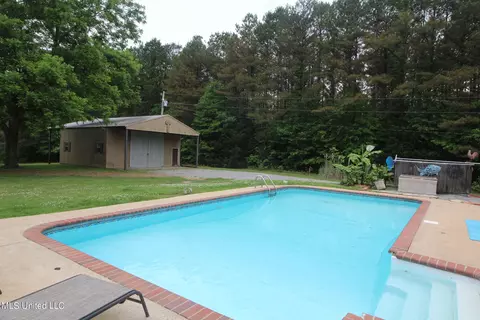 Exterior - 1275 Kennebrew Road Rd, Jackson, MS 39209 photo 6 of 11