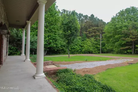 Exterior - 1275 Kennebrew Road Rd, Jackson, MS 39209 photo 3 of 11