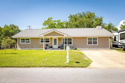 2136 Rustwood Dr, Biloxi, MS 39532