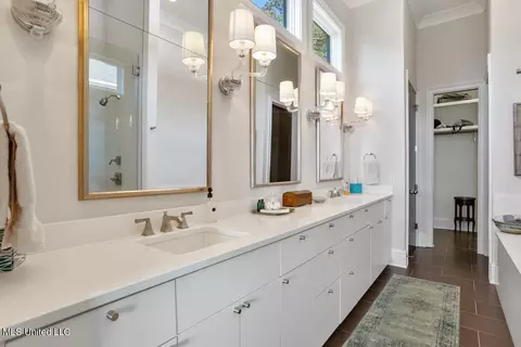 Bath - 112 Colony Way, Brandon, MS 39047 photo 1 of 13