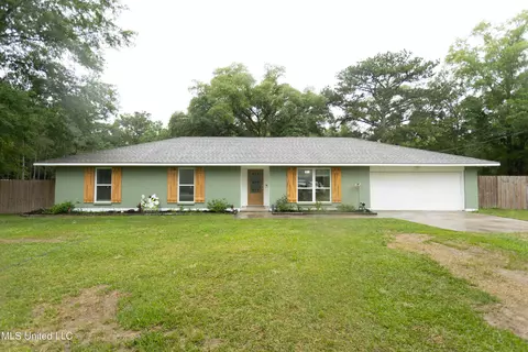 184 Lake David Dr, Picayune, MS 39466