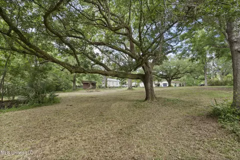 3708 Donna Anna Dr, Moss Point, MS 39562