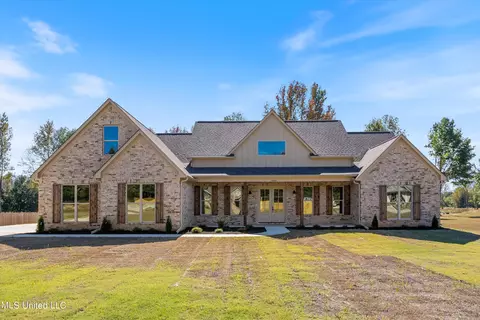13629 Pebble Ridge Dr, Byhalia, MS 38611