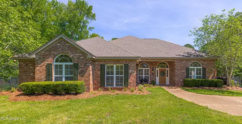 1170 Windsor Ln, Raymond, MS 39154
