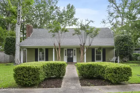 5149 Mccoy Dr, Jackson, MS 39211