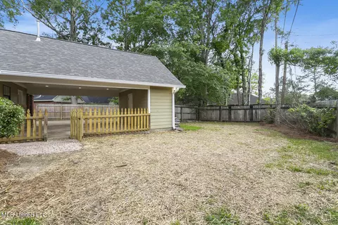 Exterior - 5149 Mccoy Dr, Jackson, MS 39211 photo 5 of 5