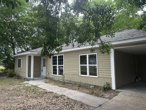 1760 State St, Biloxi, MS 39531