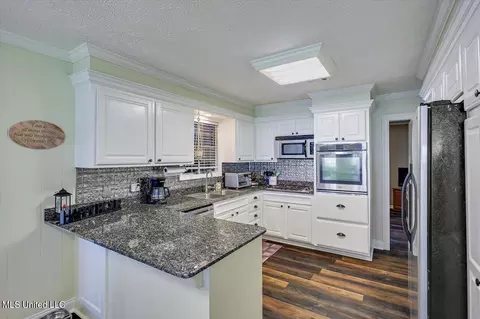 109 Swallow Dr, Brandon, MS 39047 photo 10