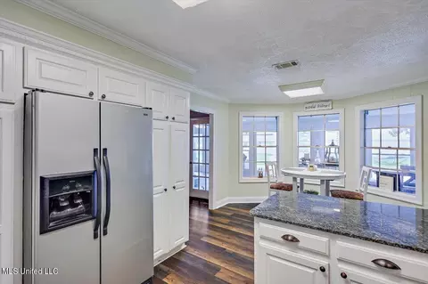 109 Swallow Dr, Brandon, MS 39047 photo 13