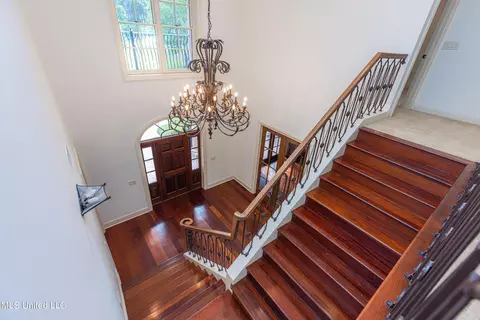 Entry Way - 321 Johnstone Dr, Madison, MS 39110 photo 1 of 4