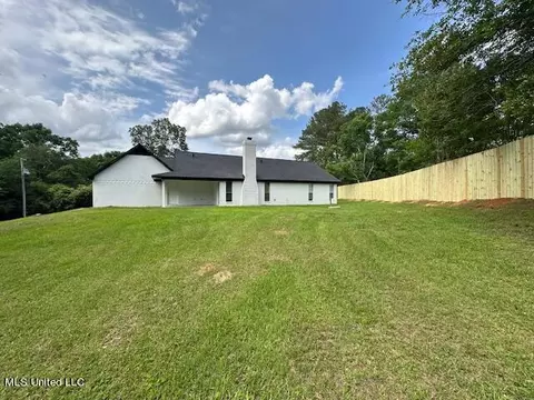 Exterior - 6520 Hwy 18, Brandon, MS 39042 photo 8 of 18