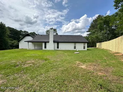 Exterior - 6520 Hwy 18, Brandon, MS 39042 photo 9 of 18