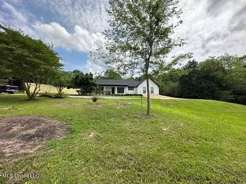 Exterior - 6520 Hwy 18, Brandon, MS 39042 photo 15 of 18